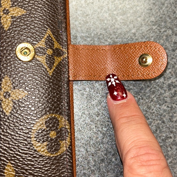 Louis Vuitton PM Agenda - Picture 3 of 13